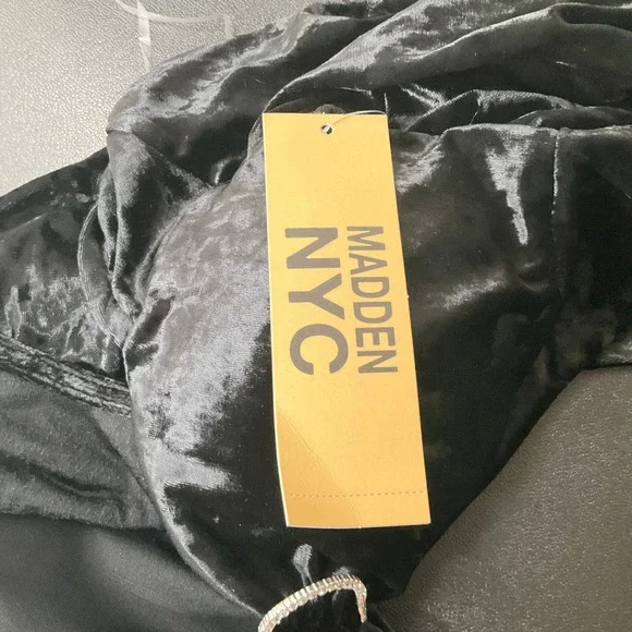 Madden NYC Crop Top Women M Black Velvet Rhinestone Heart Glam Dark Corquette - Picture 5 of 12